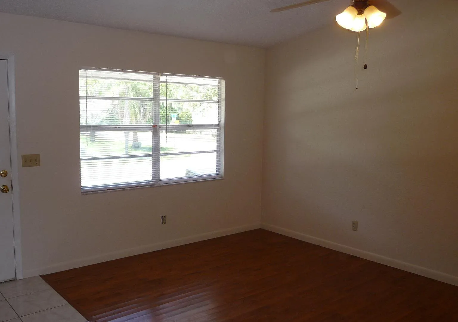 2 bed, 840 sqft, $1,745 — Photo 3