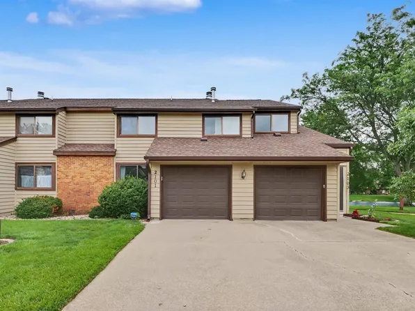 2101 Harbortown Cir #2101, Champaign, IL 61821