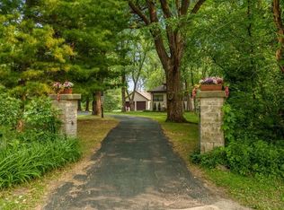 2373 Geddes Rd, Rockford, IL 61103