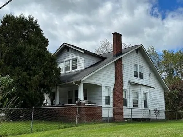111 Mool Ave, Beckley, WV 25801