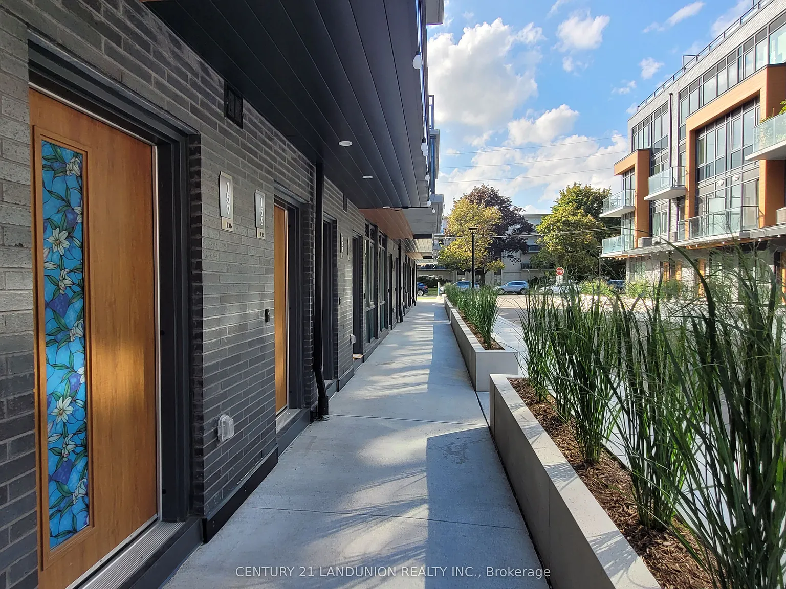 2 bed, $2,450 — Photo 2