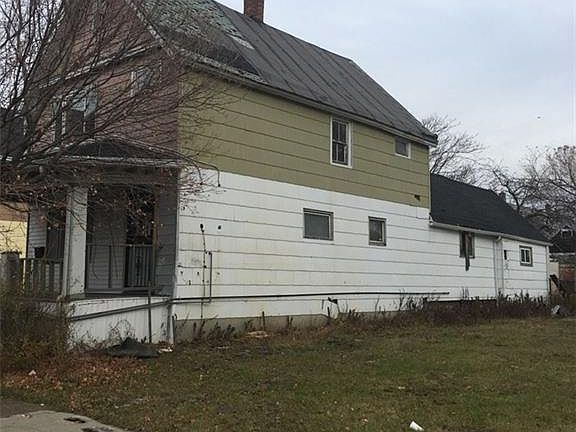 3rd image of 119 Krupp Ave