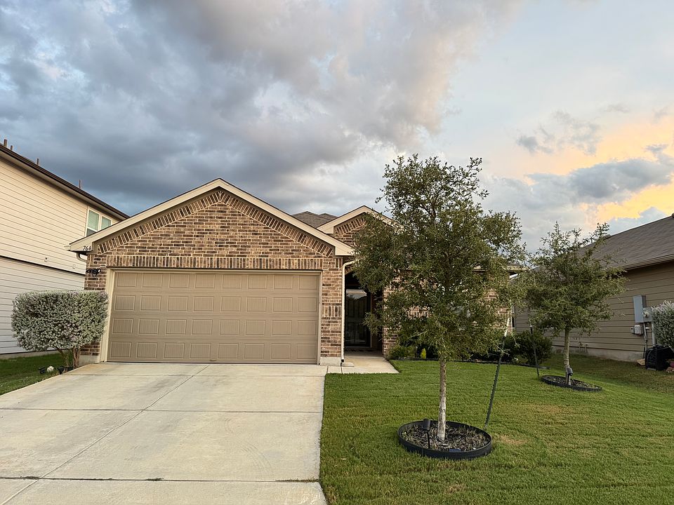 1st image of 764 Armadillo Dr