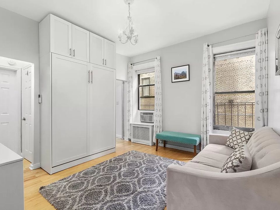 1st image of 4 W 105th St #1F