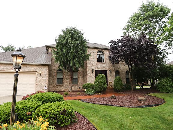 2nd image of 5900 Cherrywood Dr