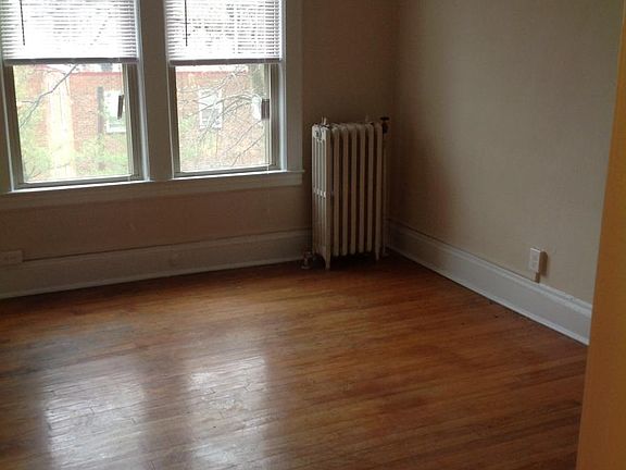 2nd image of 12039 Edgewater Dr