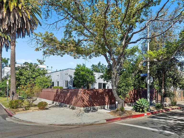 1001 N Rampart Blvd — Photo 2