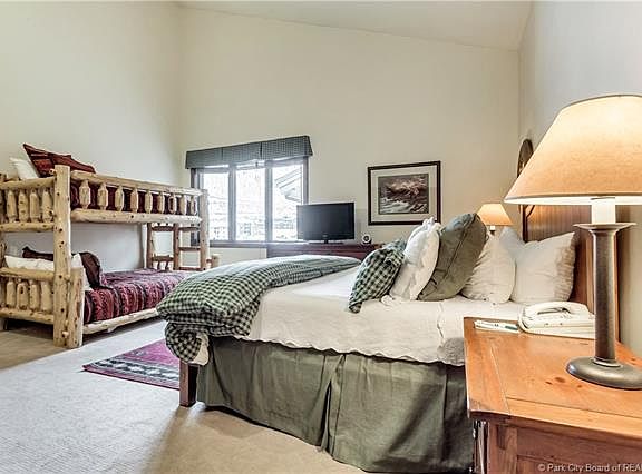 5th image of 2100 Deer Valley Dr S #301