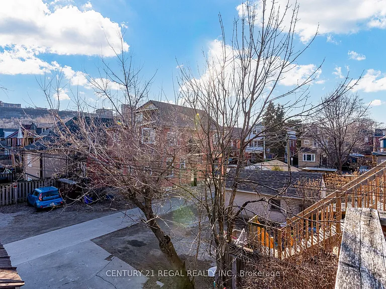 184 Maplewood Ave — Photo 25