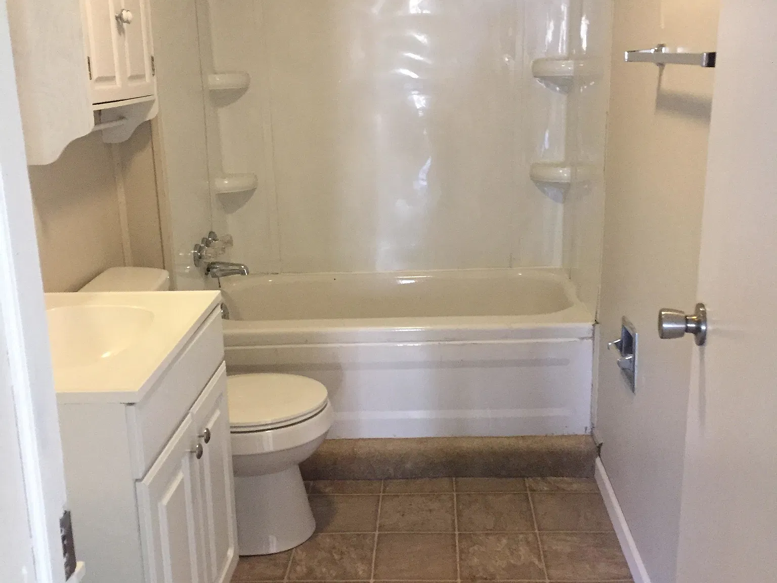 2 bed, 784 sqft, $1,095 — Photo 3