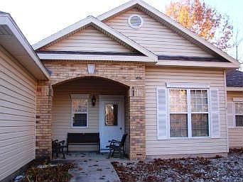 2nd image of 54 Ettington Dr