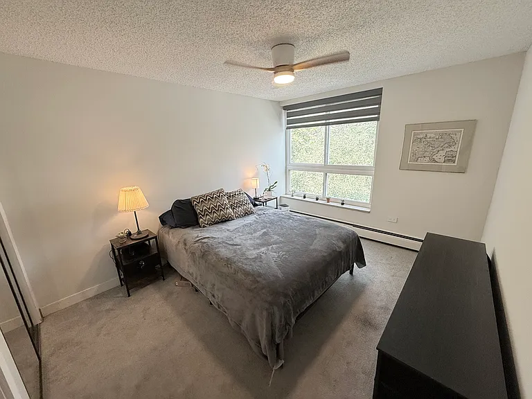1050 N Lafayette St #401 — Photo 7