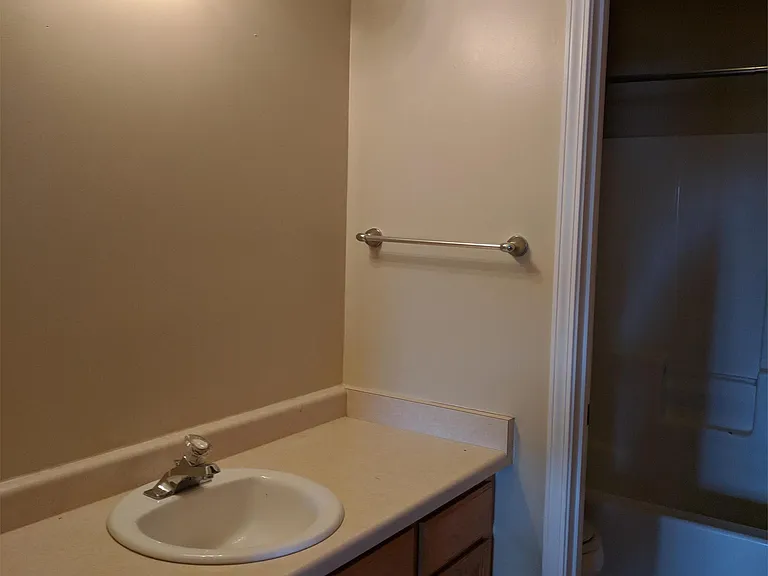 439B Country Club Ln — Photo 21