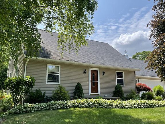3rd image of 6246 Beechwood Dr