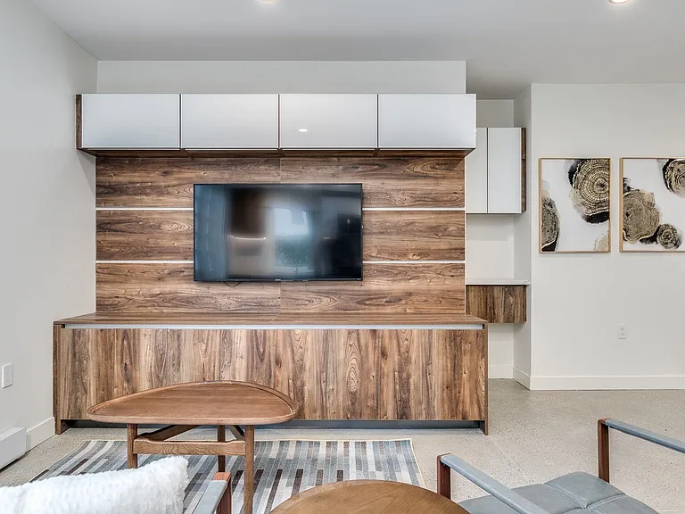 1170 Barclay St #107 — Photo 9