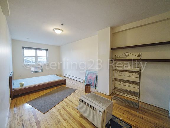 3rd image of 2358 37th St #1
