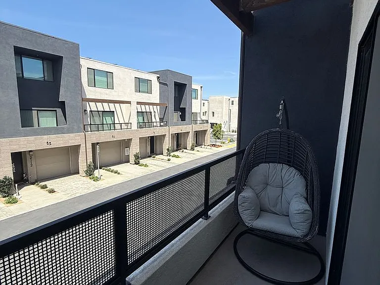 2105 Senita Dr — Photo 20