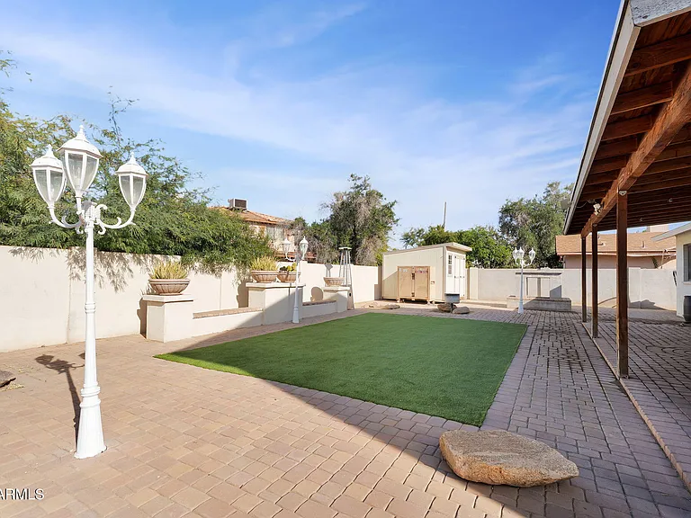 2542 W Nopal Ave — Photo 46