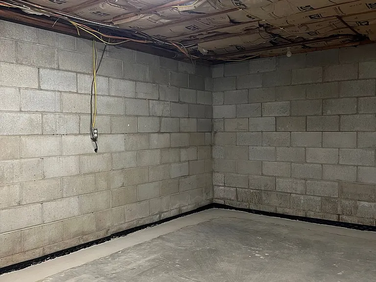 4071 W Broadway Ave — Photo 8