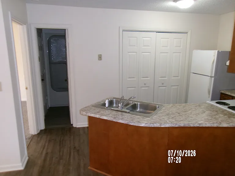 731 9th Ave NE #731 — Photo 8