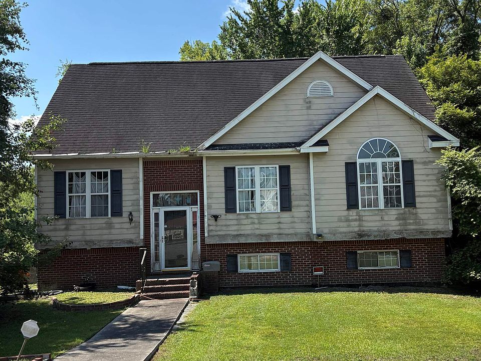 1st image of 311 Kings Dr.