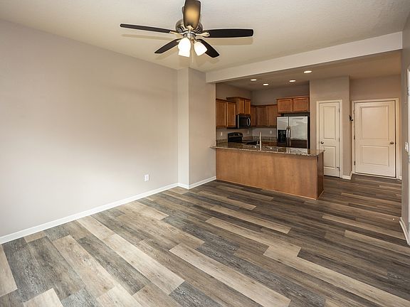 5th image of 6964 George Eliot Dr