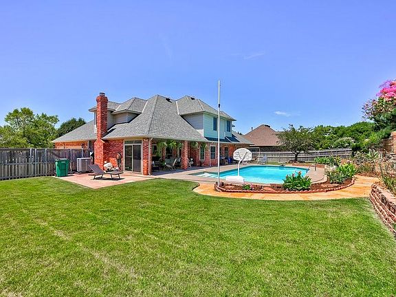 3rd image of 12604 Flagstone Ct