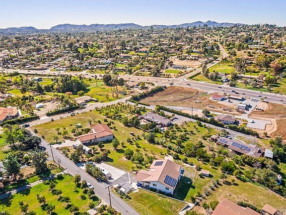 5th image of 1342 Loma De Naranjas