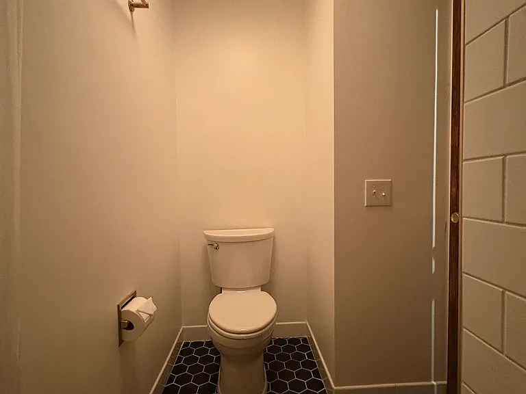 3102 Churchill Dr — Photo 17