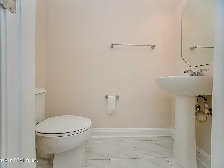 4442 Rock Creek Cir — Photo 16