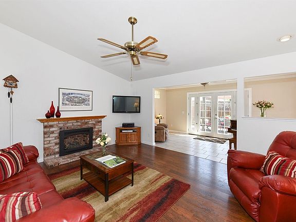 4th image of 17895 San Jacinto Dr