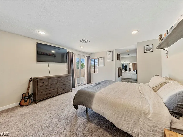 Viewcrest Rd — Photo 15