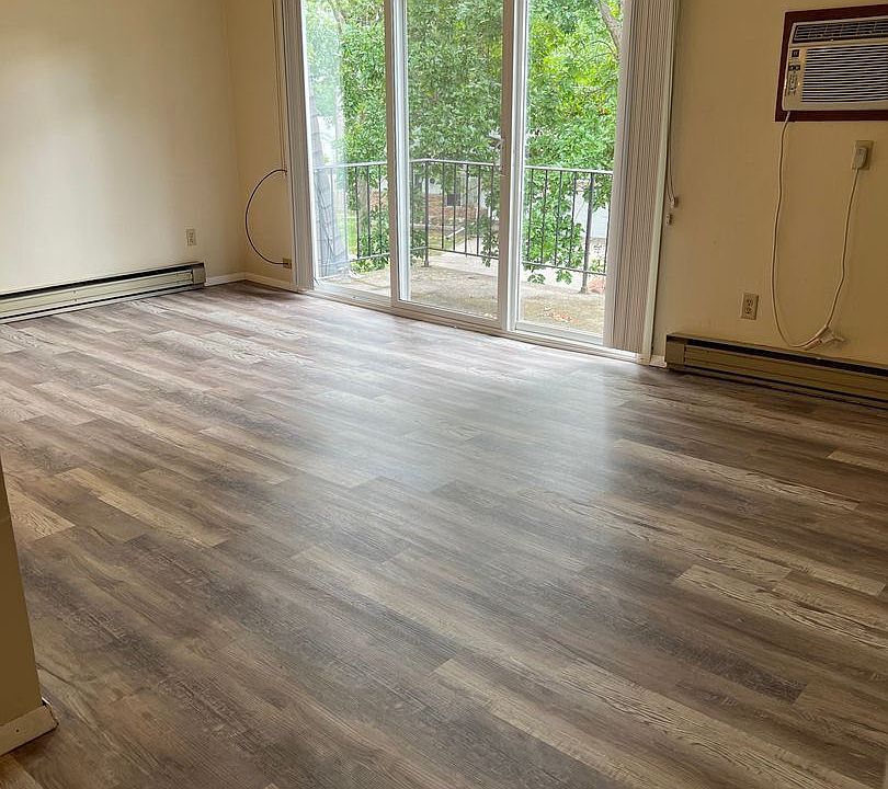 1st image of 3925 Bauer Dr APT 9