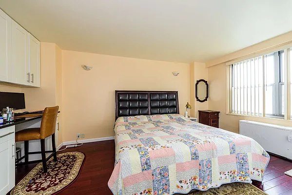 Sold by SBNY RE | media 7