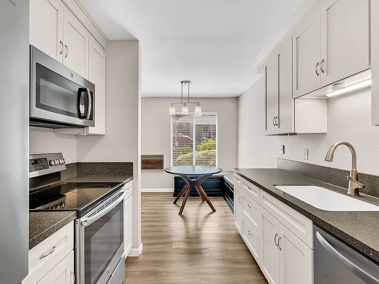 2562 Walnut Blvd #57 — Photo 8