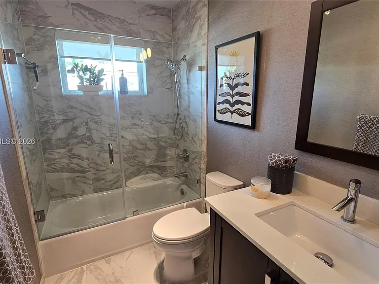 800 Polk St — Photo 10