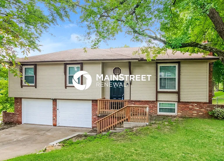 10505 NW Meadow Lane Dr — Photo 1