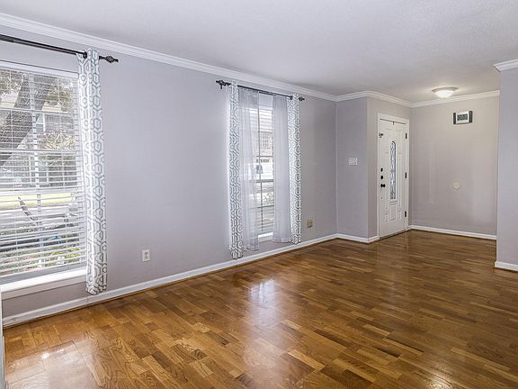3rd image of 1831 Sherwood Forest St APT 29