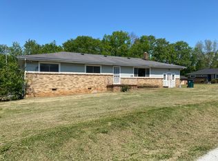 2137 Elena Dr, Chattanooga, TN 37406