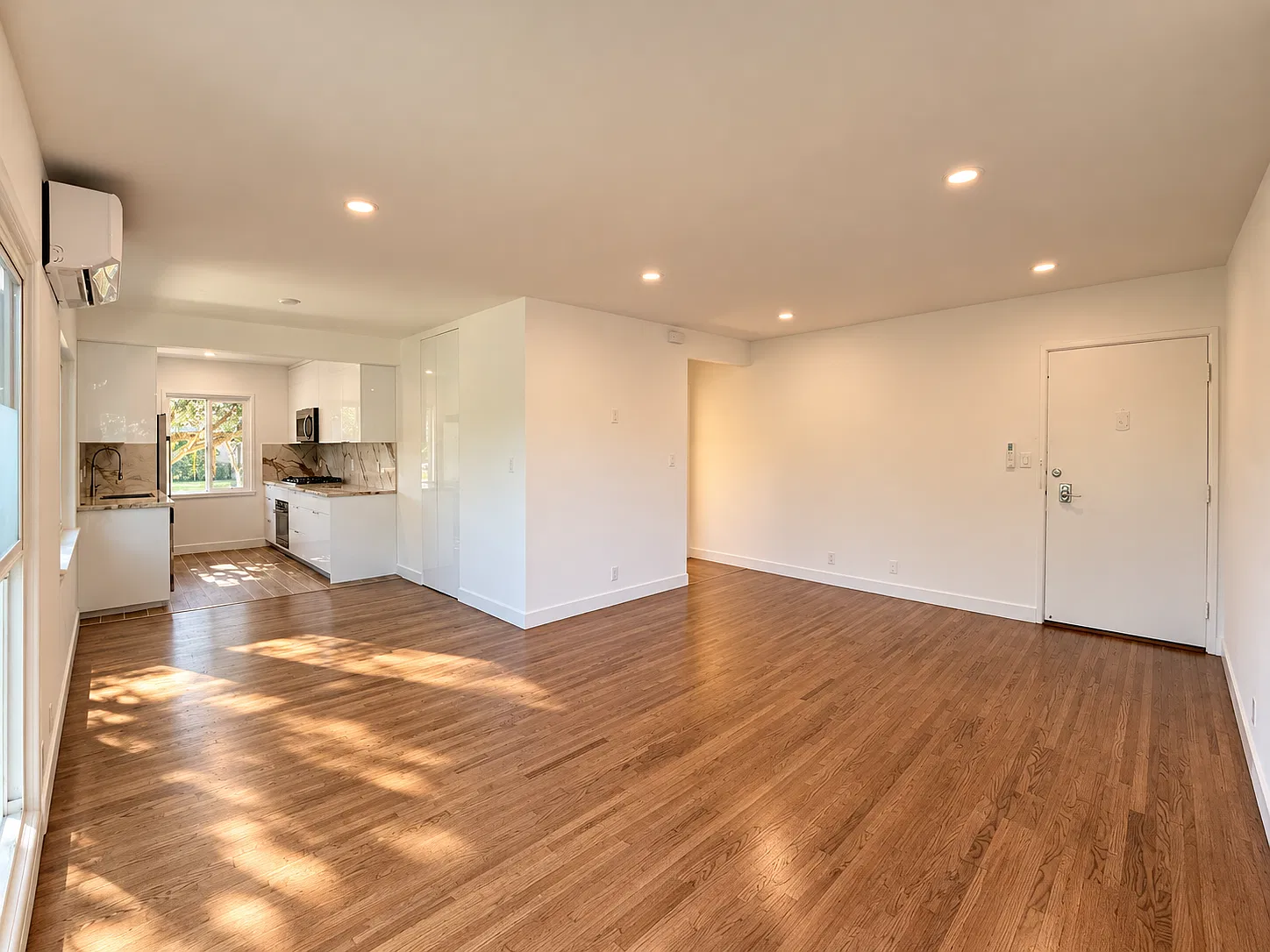 1 bed, 875 sqft, $3,950 — Photo 2