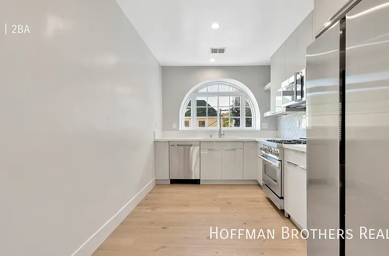 646 Hauser Blvd — Photo 8