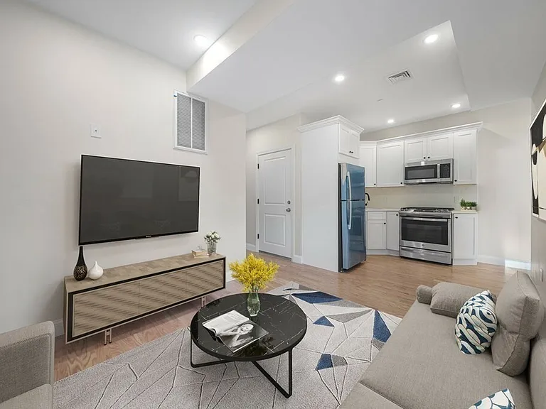 95 Endicott St #3 — Photo 3