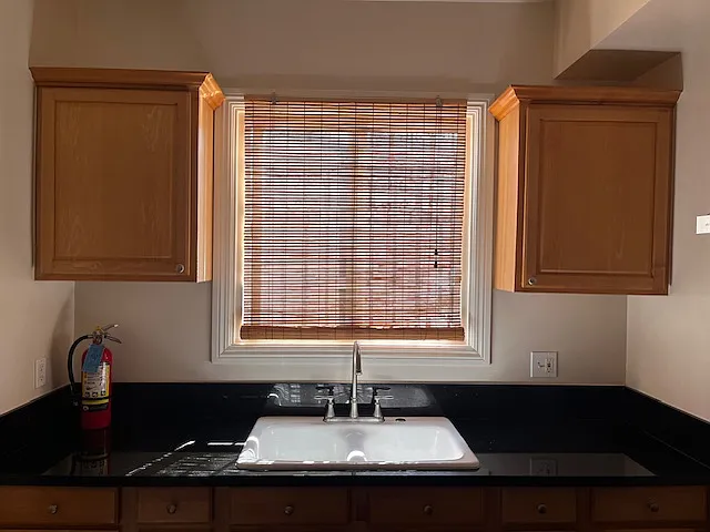 712 S Mariposa Ave — Photo 11