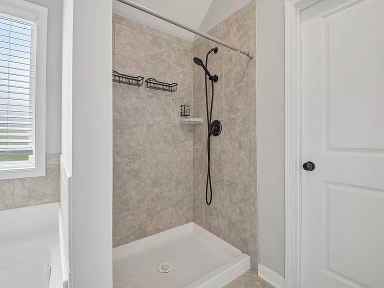 1121 Birchwood Dr — Photo 24