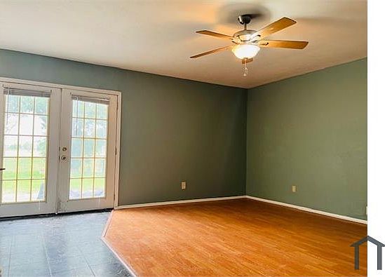 3rd image of 5060 Arbor Glen Rd