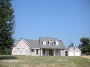 885 Liberty Rd, Picayune, MS 39466