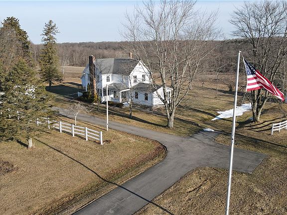 2nd image of 172 Valley Rd