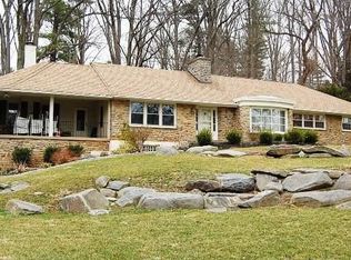 1338 Washington Ln, Jenkintown, PA 19046