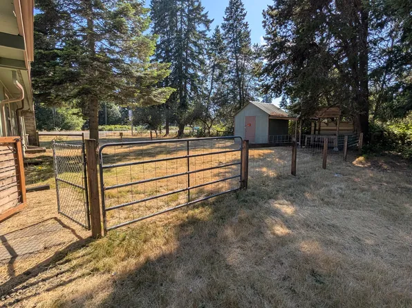 2399 SE Sedgwick Rd, Pt Orchard, WA 98366