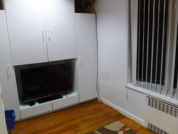 2nd image of 77 Lafayette St